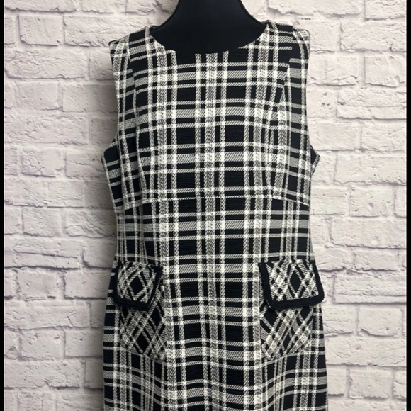Andrew Marc | Dresses | Andrew Marc Black And White Sleeveless Sheath Dress  | Poshmark